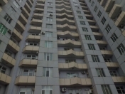 Satılır 4 otaqlı 165 m2 yeni tikili Elmlər Akademiyası m.