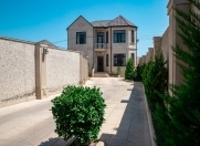 Satılır 6 otaqlı 200 m2 villa Bülbülə