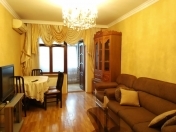 İcarəyə verilir 3 otaqlı 74 m2 köhnə tikili Nizami m.