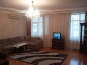 Satılır 4 otaqlı 170 m2 yeni tikili Nəsimi r.