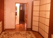 İcarəyə verilir 3 otaqlı 80 m2 köhnə tikili Sahil m.