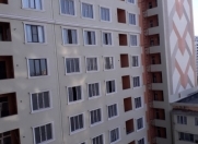 Satılır 2 otaqlı 45 m2 yeni tikili Elmlər Akademiyası m.