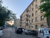 Satılır 2 otaqlı 67 m2 köhnə tikili Heydər Əliyev Mərkəzi