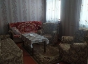 İcarəyə verilir 4 otaqlı 105 m2 həyət evi 28 Mall