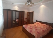 İcarəyə verilir 3 otaqlı 140 m2 yeni tikili Gənclik m.