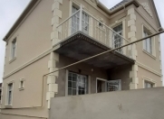 Satılır 4 otaqlı 200 m2 həyət evi Masazır