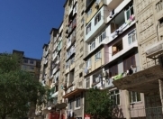 Satılır 3 otaqlı 87 m2 köhnə tikili İnşaatçılar m.