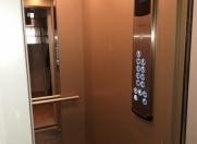 Satılır 2 otaqlı 45 m2 köhnə tikili Ayna Sultanova heykəli