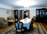 İcarəyə verilir 2 otaqlı 62 m2 köhnə tikili Yasamal r.