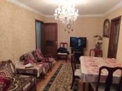 Satılır 2 otaqlı 50 m2 köhnə tikili Elmlər Akademiyası m.