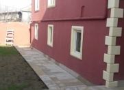 Satılır 4 otaqlı 230 m2 həyət evi Qaraçuxur