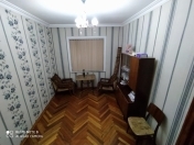 Satılır 4 otaqlı 100 m2 köhnə tikili Gəncə