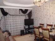 Satılır 2 otaqlı 30 m2 köhnə tikili Elit ticarət mərkəzi