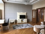 İcarəyə verilir 3 otaqlı 113 m2 yeni tikili Elmlər Akademiyası m.