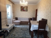 Satılır 3 otaqlı 72 m2 köhnə tikili Ukrayna dairəsi