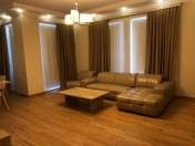 İcarəyə verilir 3 otaqlı 170 m2 yeni tikili Sahil m.