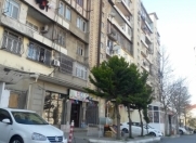 Satılır 4 otaqlı 105 m2 köhnə tikili İnşaatçılar m.