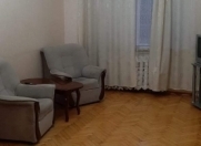 İcarəyə verilir 2 otaqlı 60 m2 köhnə tikili Nizami m.