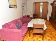 İcarəyə verilir 3 otaqlı 65 m2 köhnə tikili İnşaatçılar m.