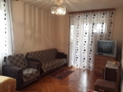 İcarəyə verilir 1 otaqlı 38 m2 köhnə tikili Elmlər Akademiyası m.