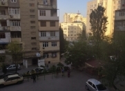 İcarəyə verilir 3 otaqlı 80 m2 köhnə tikili Yeni Yasamal