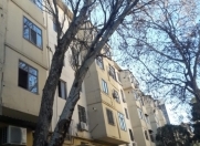 Satılır 2 otaqlı 55 m2 köhnə tikili 4 mkr