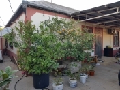 Satılır 4 otaqlı 130 m2 həyət evi Əmircan