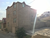 Satılır 6 otaqlı 400 m2 həyət evi Badamdar