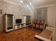 İcarəyə verilir 3 otaqlı 75 m2 köhnə tikili Yasamal r.