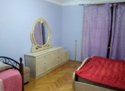 İcarəyə verilir 3 otaqlı 74 m2 köhnə tikili İnşaatçılar m.