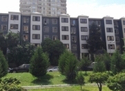 Satılır 2 otaqlı 60 m2 köhnə tikili İnşaatçılar m.
