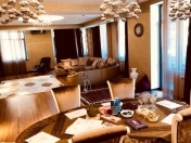 İcarəyə verilir 5 otaqlı 300 m2 yeni tikili Nizami m.