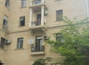 Satılır 2 otaqlı 56 m2 köhnə tikili Astara