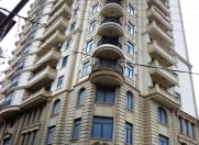 İcarəyə verilir 2 otaqlı 97 m2 ofis Səbail r.