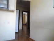 İcarəyə verilir 2 otaqlı 60 m2 köhnə tikili Elmlər Akademiyası m.