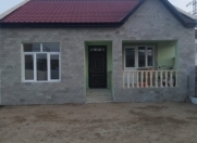 Satılır 3 otaqlı 2 m2 həyət evi Pirşağı