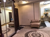 Satılır 4 otaqlı 190 m2 yeni tikili 28 May m.