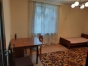 İcarəyə verilir 1 otaqlı 40 m2 köhnə tikili Gənclik m.