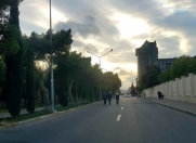 Satılır 5 sot torpaq Gənclik m.