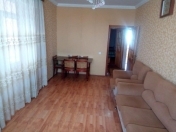 İcarəyə verilir 2 otaqlı 60 m2 köhnə tikili Azadlıq prospekti m.