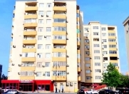 Satılır 3 otaqlı 130 m2 yeni tikili Gənclik m.