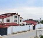 Satılır 10 otaqlı 700 m2 villa Novxanı