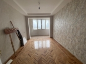 Satılır 3 otaqlı 90 m2 köhnə tikili Metropark