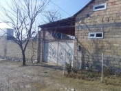 Satılır 4 otaqlı 600 m2 həyət evi Şəki