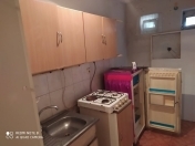 İcarəyə verilir 1 otaqlı 33 m2 həyət evi Yasamal r.