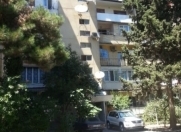 Satılır 2 otaqlı 65 m2 köhnə tikili 9 mkr