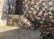 Satılır 3 otaqlı 85 m2 həyət evi Y.Ramana