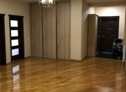 Satılır 4 otaqlı 170 m2 yeni tikili İnşaatçılar m.