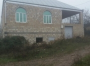 Satılır 4 otaqlı 200 m2 həyət evi Göygöl