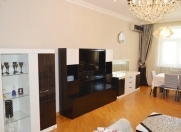 İcarəyə verilir 3 otaqlı 134 m2 yeni tikili Elmlər Akademiyası m.